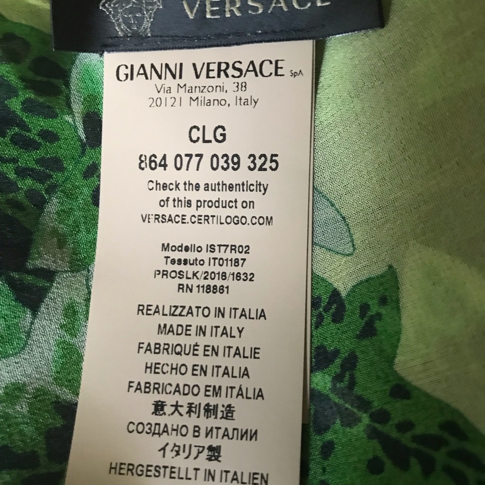 GIANNI VERSACE Authentic
